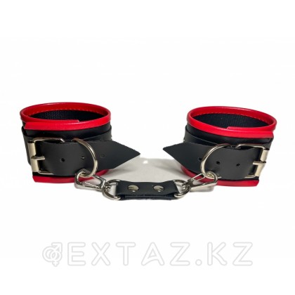 Эко былғарыдан жасалған кісен BDSM Арсенал, қара-қызыл от sex shop Extaz фото 2
