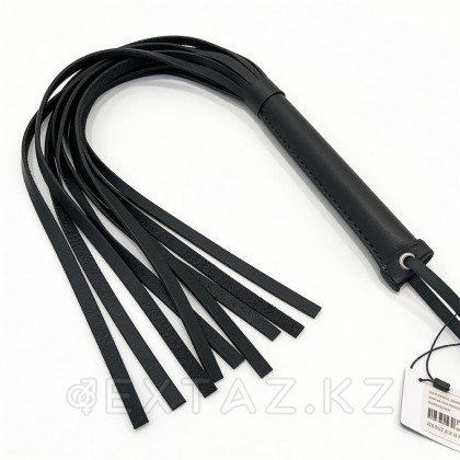 Қара сабы бар жасанды былғарыдан жасалған Флоггер от sex shop Extaz