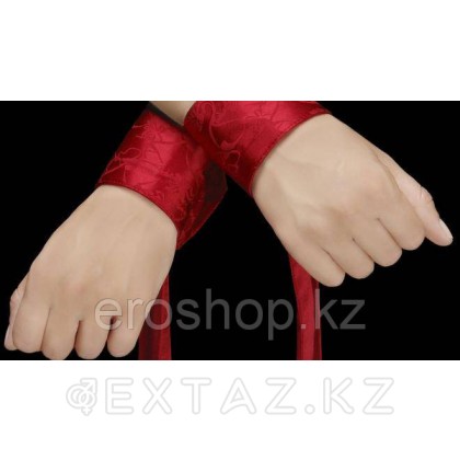 Шелковые наручники Etherea (LELO) от sex shop Extaz фото 5