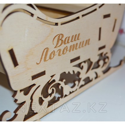 Подарочная коробка 