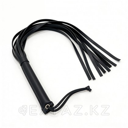 Қара сабы бар жасанды былғарыдан жасалған Флоггер от sex shop Extaz фото 7