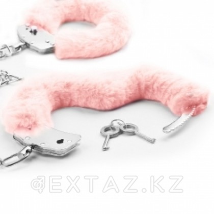 Оковы для ног с мехом FETISH PLEASURE розовые от sex shop Extaz фото 5