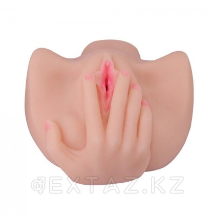 Реалистичный мастурбатор в виде половых губ от sex shop Extaz