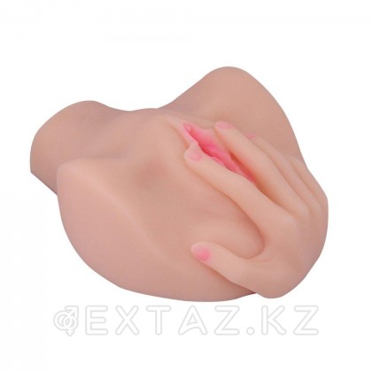 Реалистичный мастурбатор в виде половых губ от sex shop Extaz фото 2