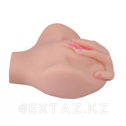 Реалистичный мастурбатор в виде половых губ от sex shop Extaz фото 6