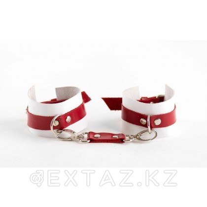 Наручники из натуральной кожи Red-White от sex shop Extaz