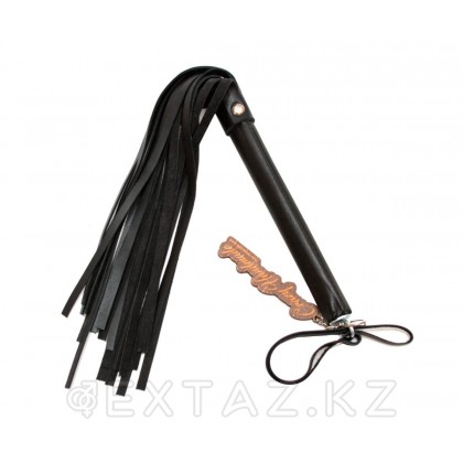 Плеть из натуральной кожи с черной ручкой - extaz.kz фото 3 Қара тұтқасы бар шынайы былғары кірпік от sex shop Extaz фото 3