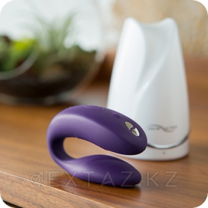 Вибратор для пар фиолетовый WE-VIBE Sync Cosmic от sex shop Extaz фото 3