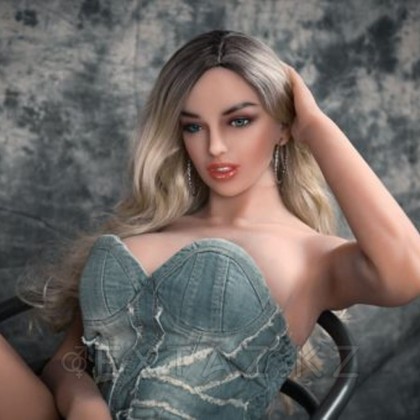 Реалистичная секс-кукла Фани (168 см, 37 кг) от sex shop Extaz