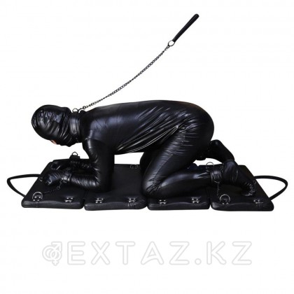 Жинақ-қол мен аяққа арналған кісендері бар Құлдық тақтасы от sex shop Extaz фото 8