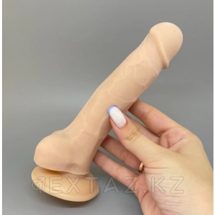 Юлияны кім ұрып жатыр?