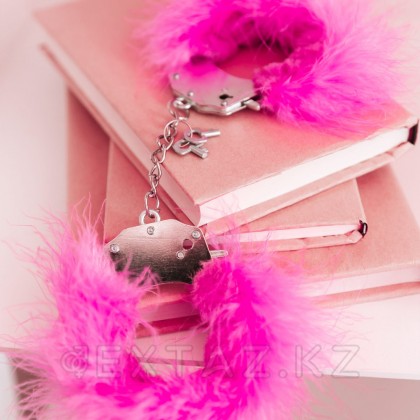 Adrien Lastic m кісендері қызғылт қауырсындары бар металл от sex shop Extaz фото 5